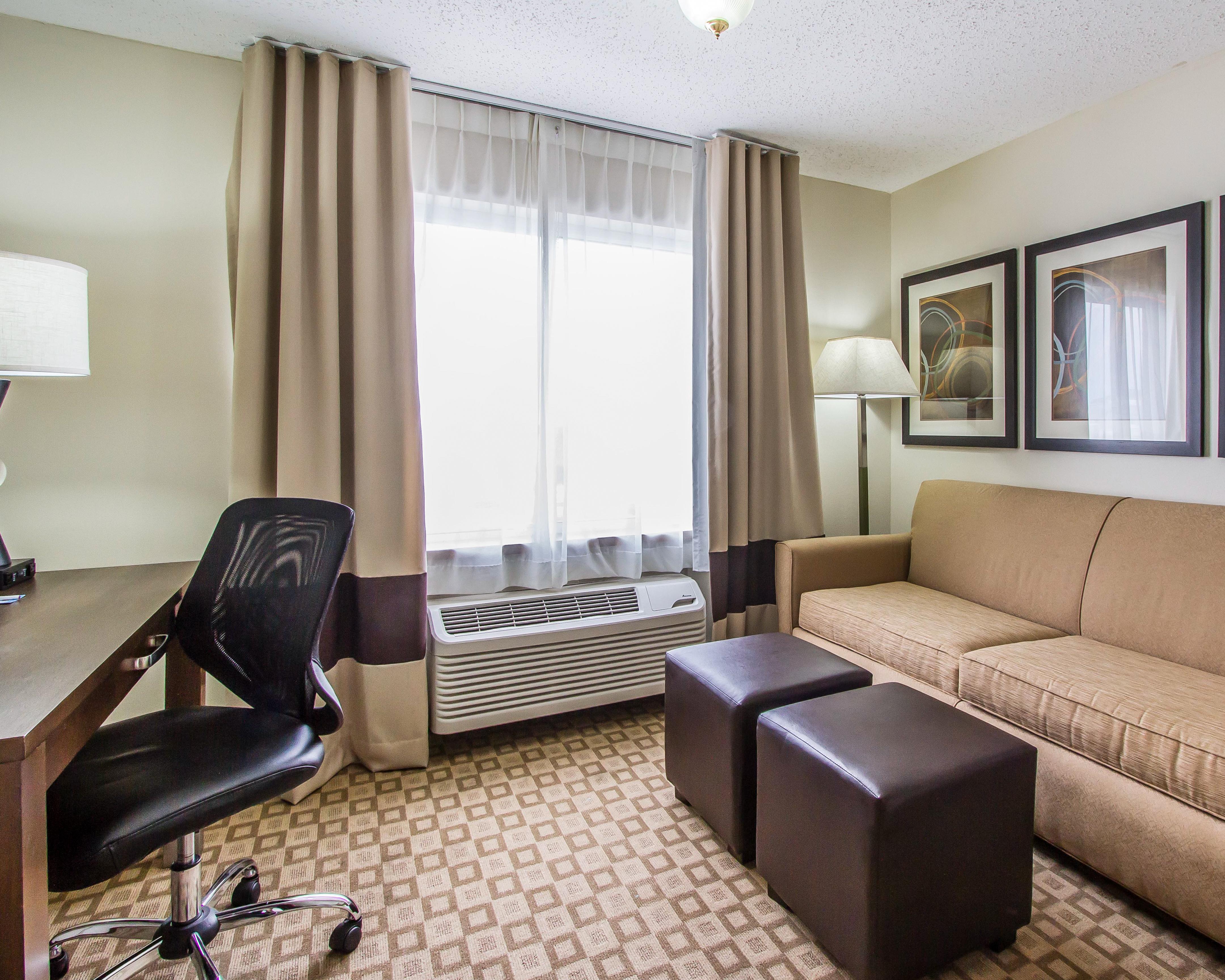 คอมฟอร์ต สวีตส์ แอต ทูซาน มอลล์ Hotel ทูซอน ภายนอก รูปภาพ
