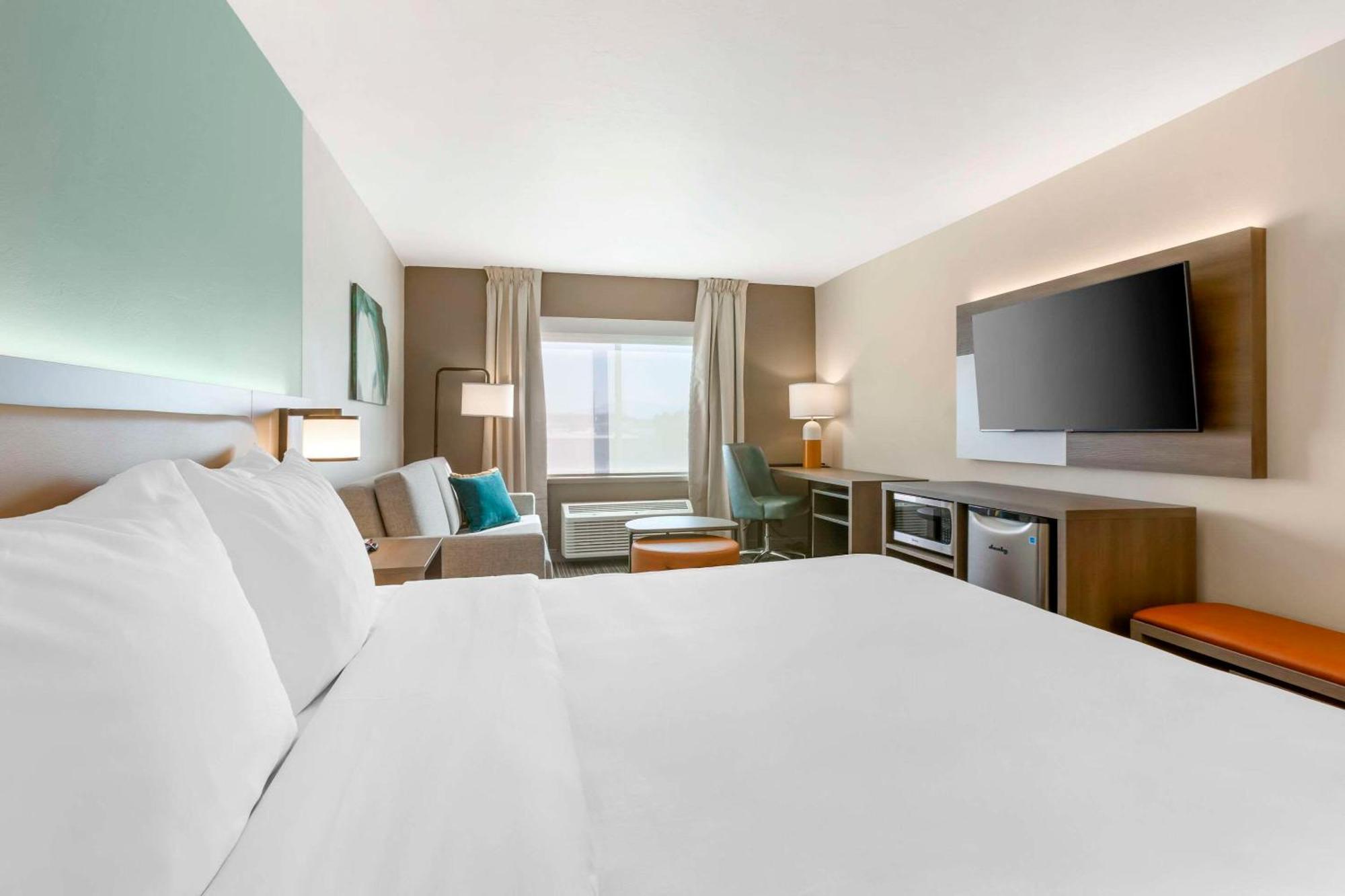 คอมฟอร์ต สวีตส์ แอต ทูซาน มอลล์ Hotel ทูซอน ภายนอก รูปภาพ