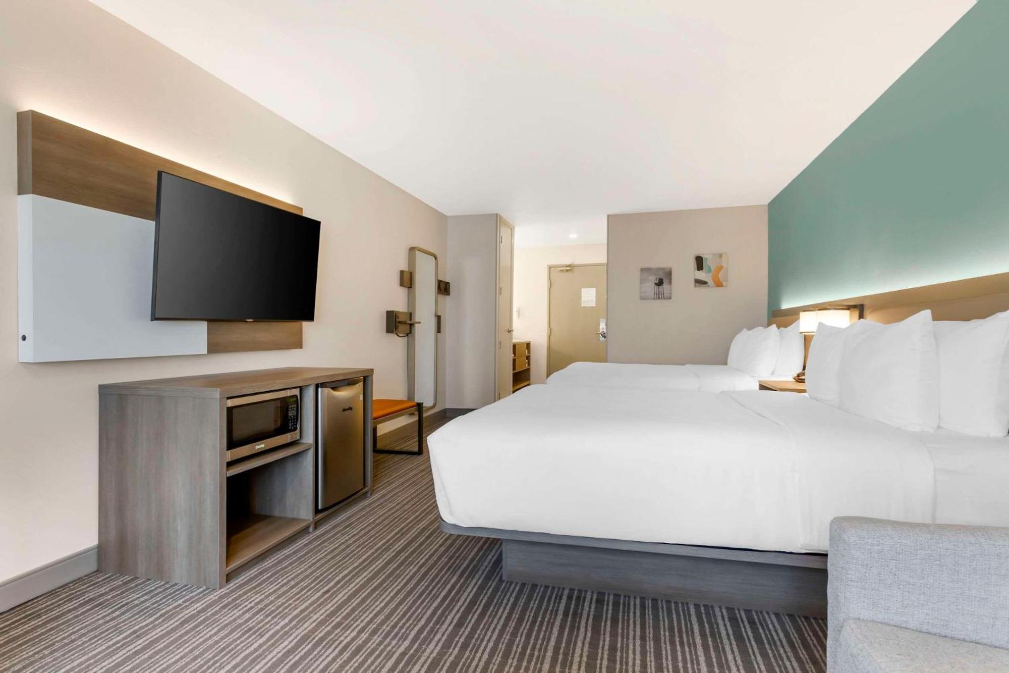 คอมฟอร์ต สวีตส์ แอต ทูซาน มอลล์ Hotel ทูซอน ภายนอก รูปภาพ